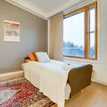 Northern Nest - Near Santa Claus Village - Free Wifi - Sauna * Rovaniemi